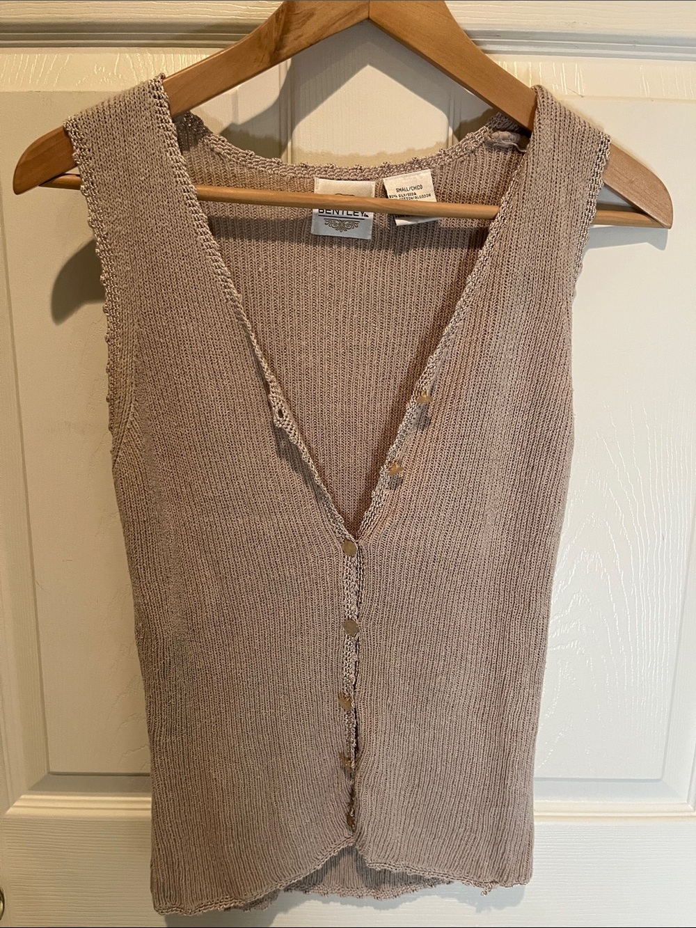 Sleeveless V-Neck Button-Front Knit Tank Sweater - Bentley Taupe